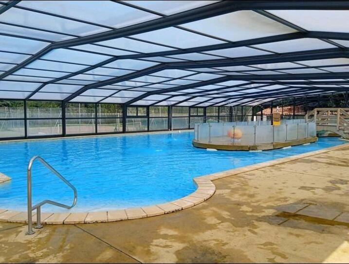 Le Kraken Hotel Aureilhan Kültér fotó
